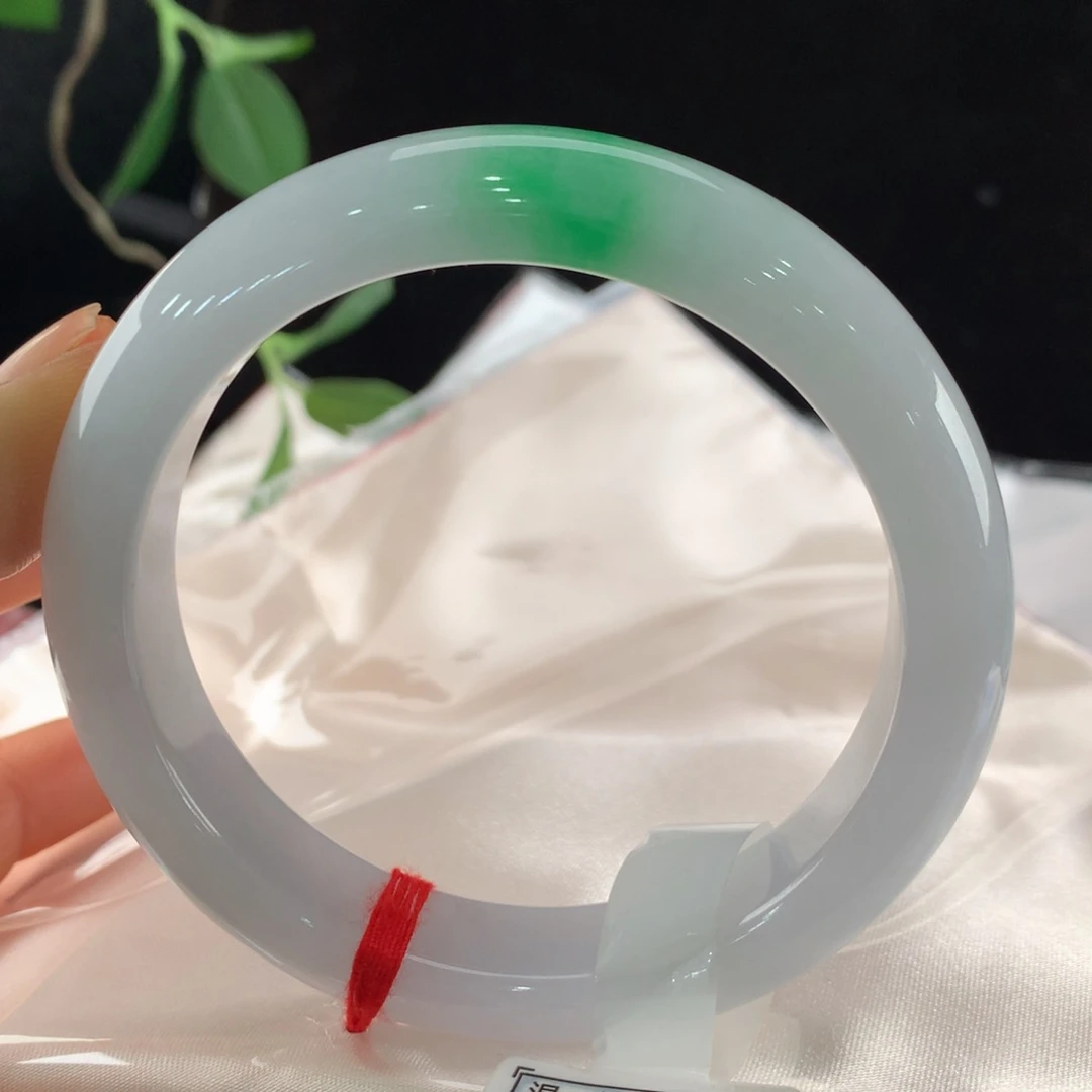翡翠手镯未镶嵌111-0354