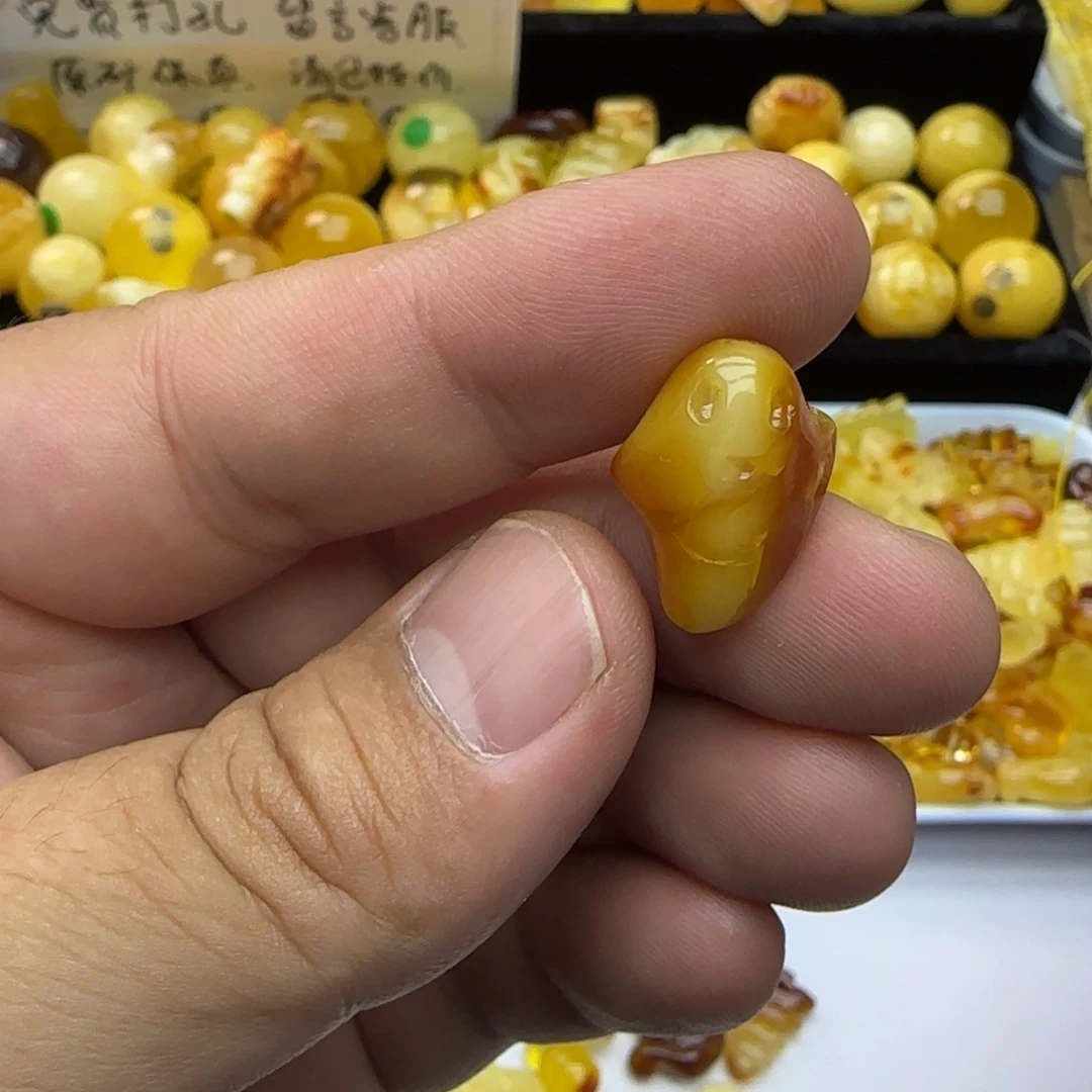 琥珀未镶嵌裸石福利不包邮