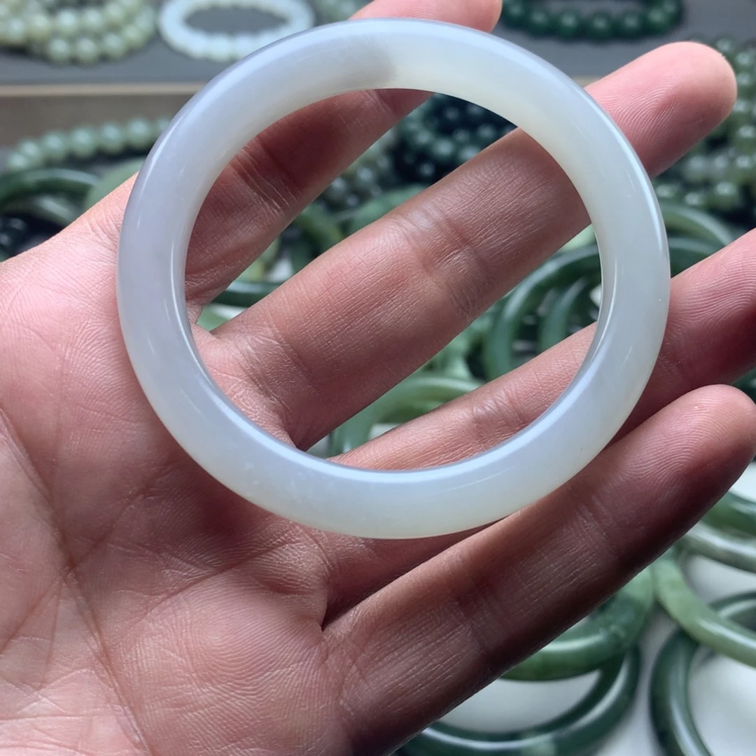 ️***️和田玉未镶嵌手镯54.7