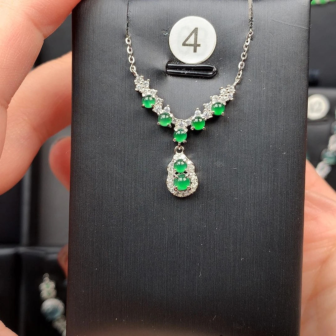 翡翠银S925镶嵌颈饰