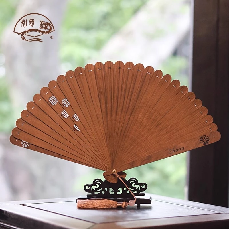 檀香扇礼品扇苏州姓氏定制原创旅游景点文创苏扇中国风扇子折扇