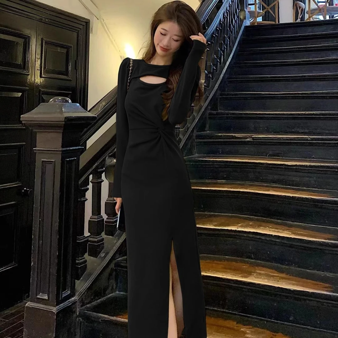 法式优雅纯色扭结镂空开叉长袖连衣裙女秋季新款收腰显瘦中长裙子