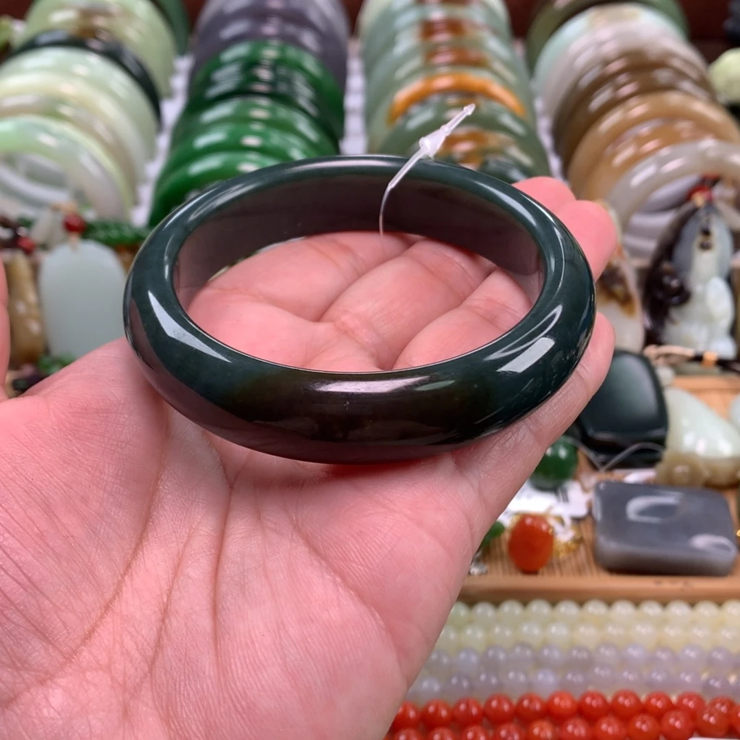 和田玉未镶嵌手镯61口径