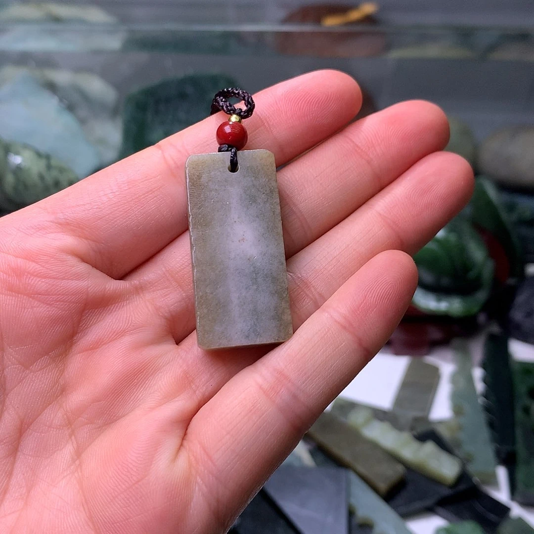 和田玉（糖玉）未镶嵌颈饰