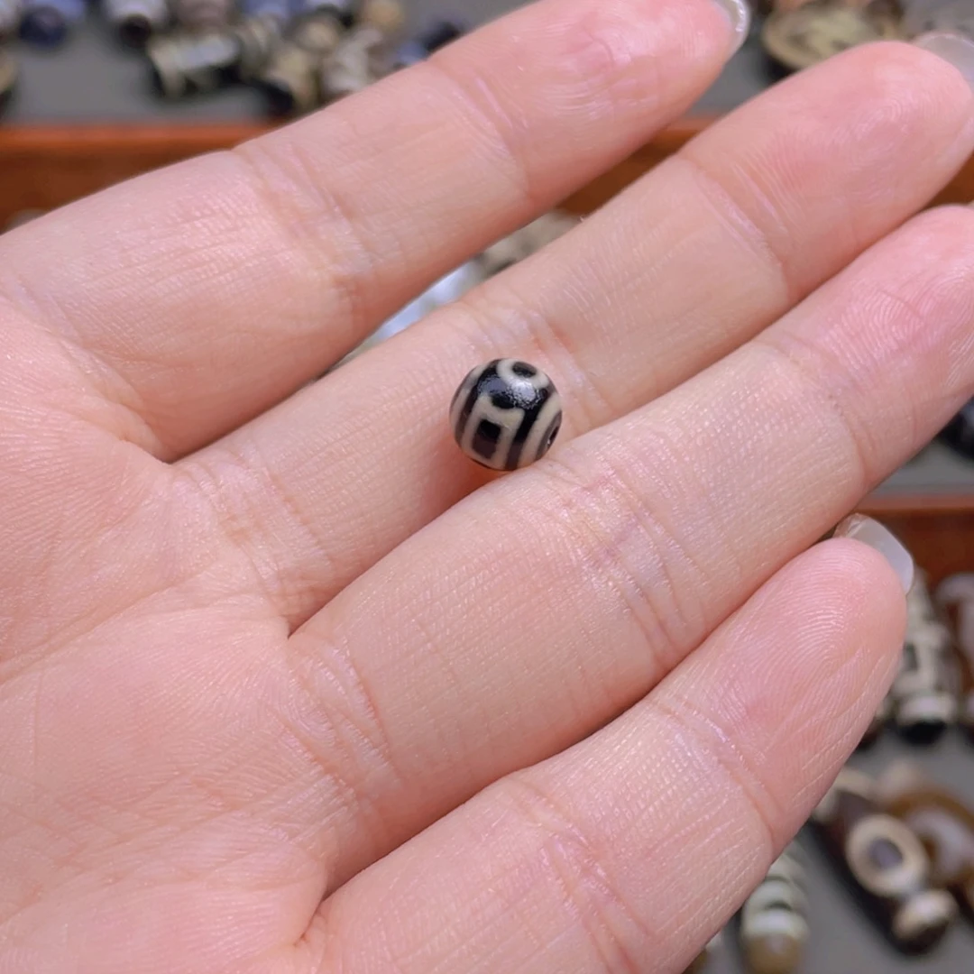 玛瑙/玉髓颈饰未镶嵌F**?