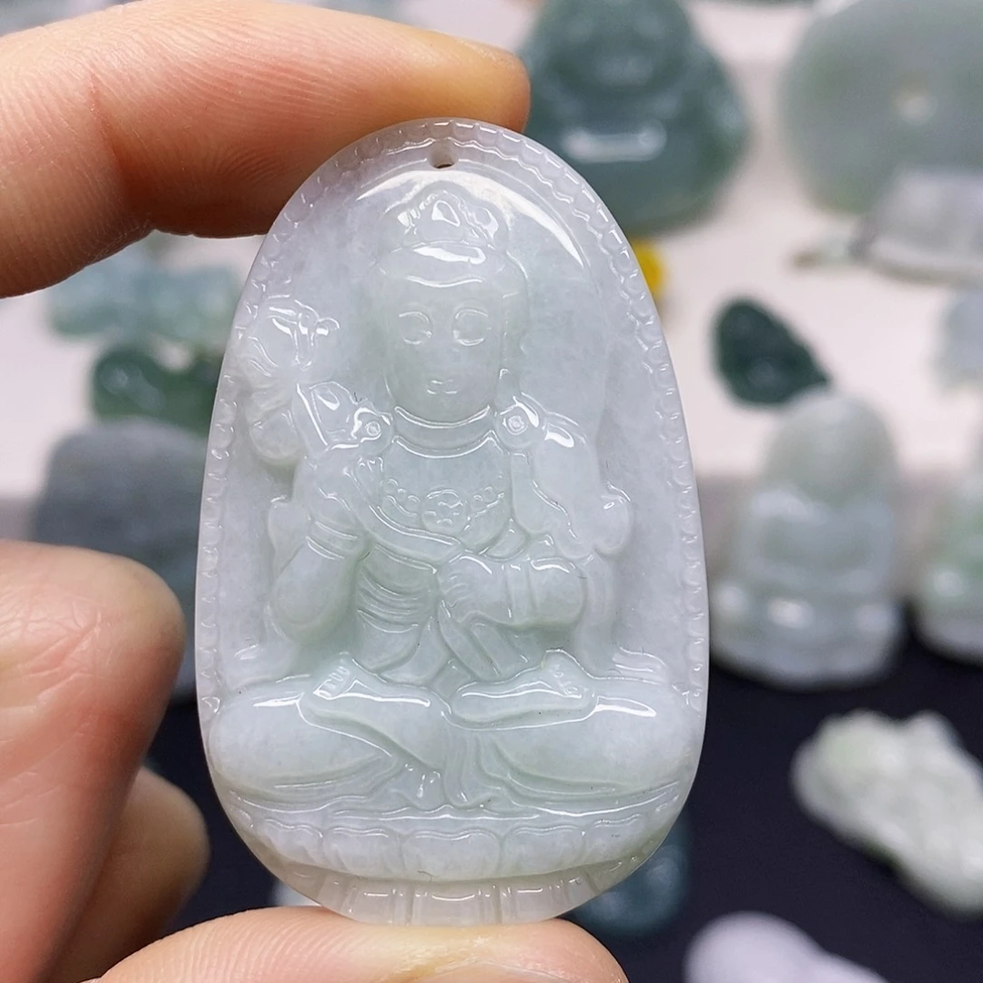 翡翠颈饰未镶嵌吊坠