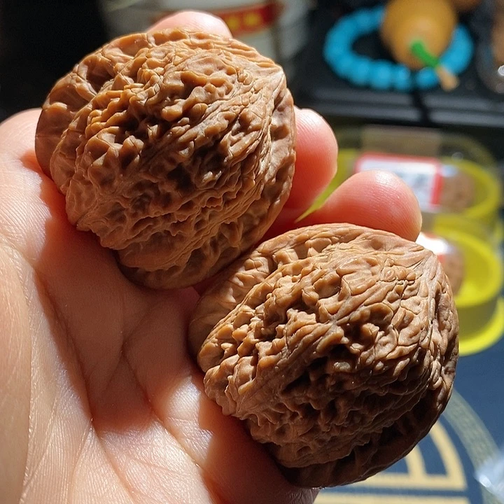 【闪购商品】吊坠文玩核桃绣球