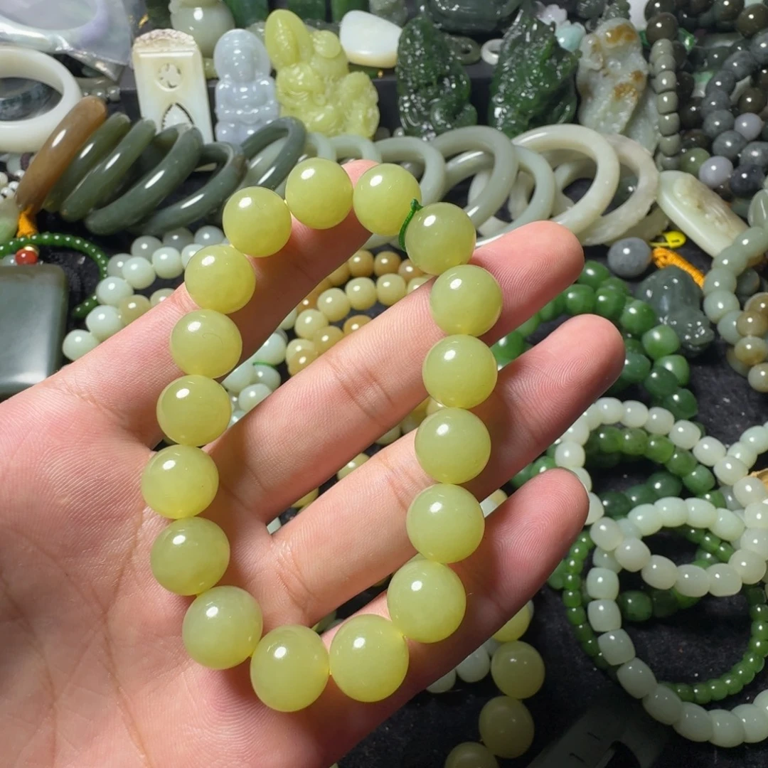 和田玉未镶嵌手串