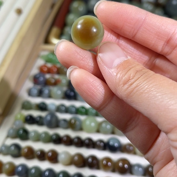 和田玉（糖玉）未镶嵌珠宝半成品