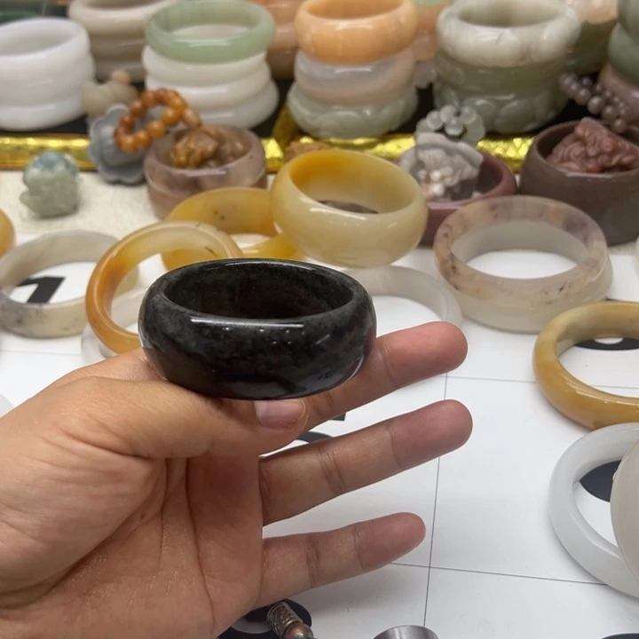 石英岩玉合金手镯