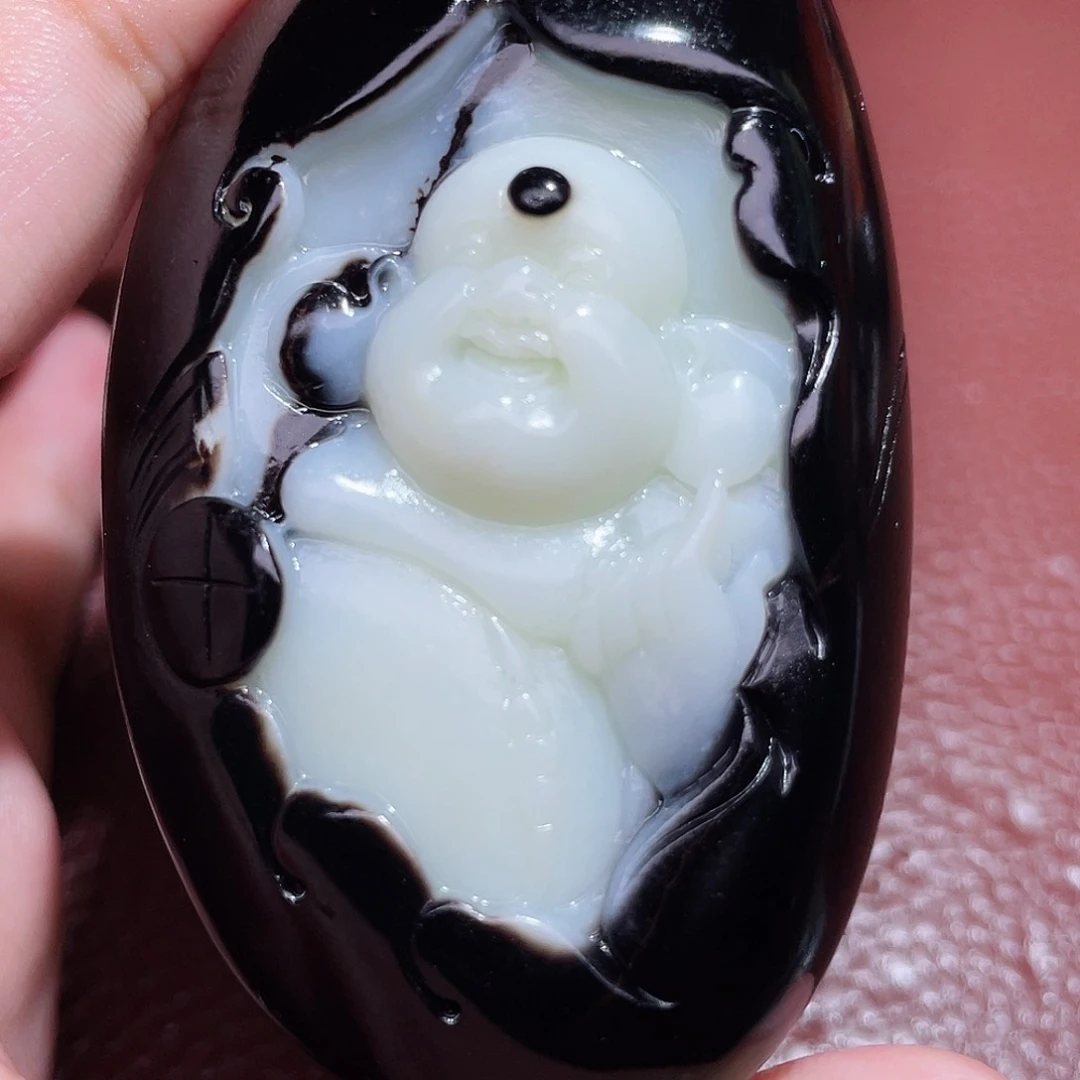 和田玉未镶嵌颈饰心**神