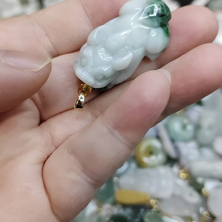 翡翠吊坠(不含链)未镶嵌焦**丁