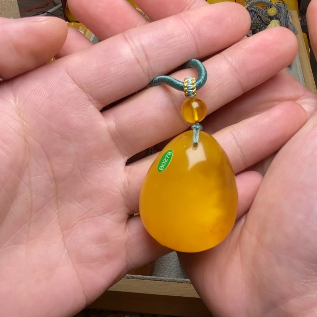 琥珀未镶嵌裸石蜜蜡