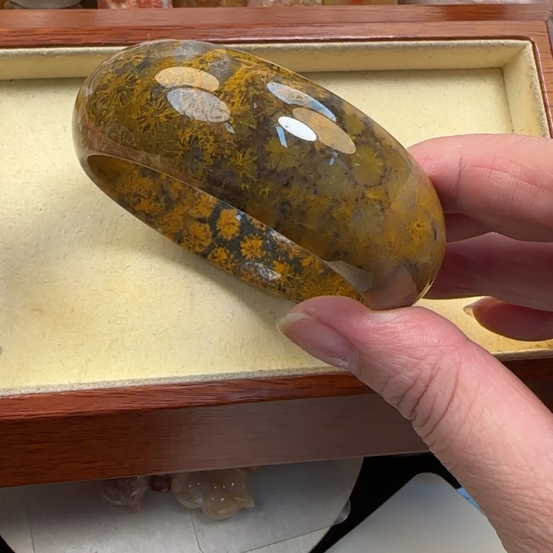 硅化珊瑚（珊瑚玉）未镶嵌手镯56-58圈