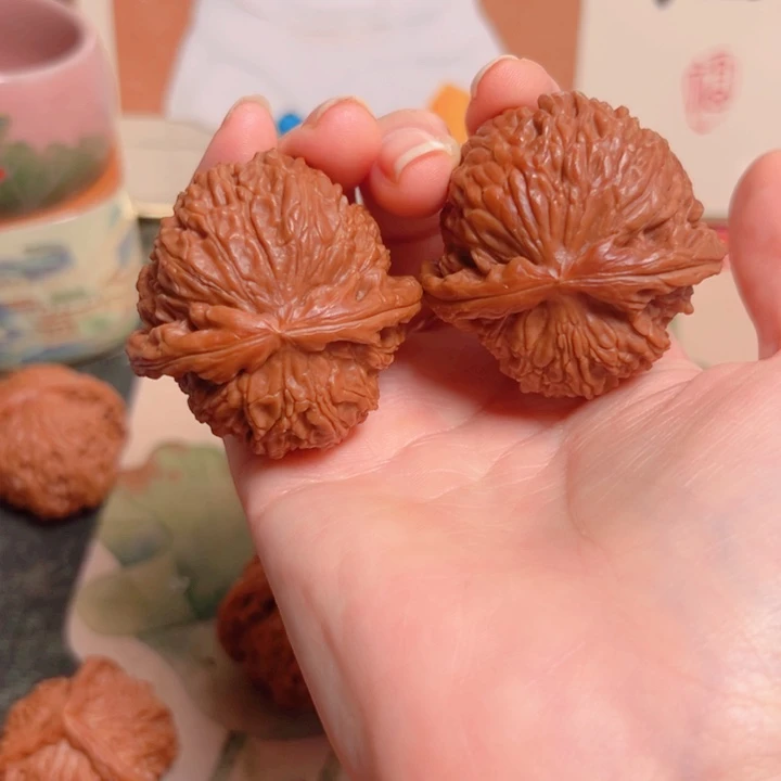 吊坠文玩核桃A*q高配精对红皮白狮子肉球好货