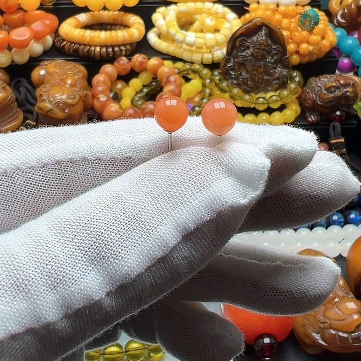 加***油琥珀未镶嵌颈饰耳钉