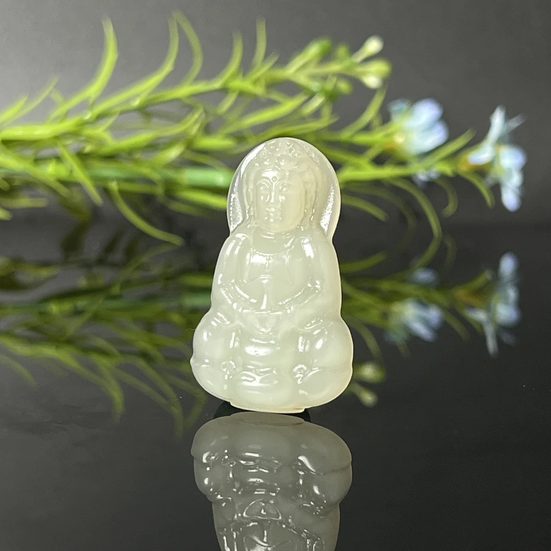 1226GC8846和田玉挂件