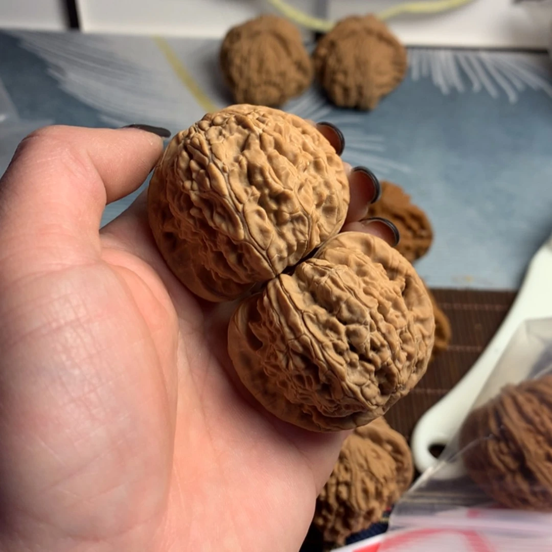 【闪购商品】文玩核桃吊坠爱****o白狮