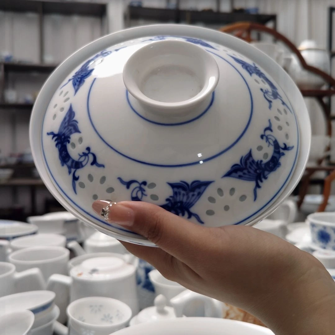 瓷孔雀7寸和合器一个