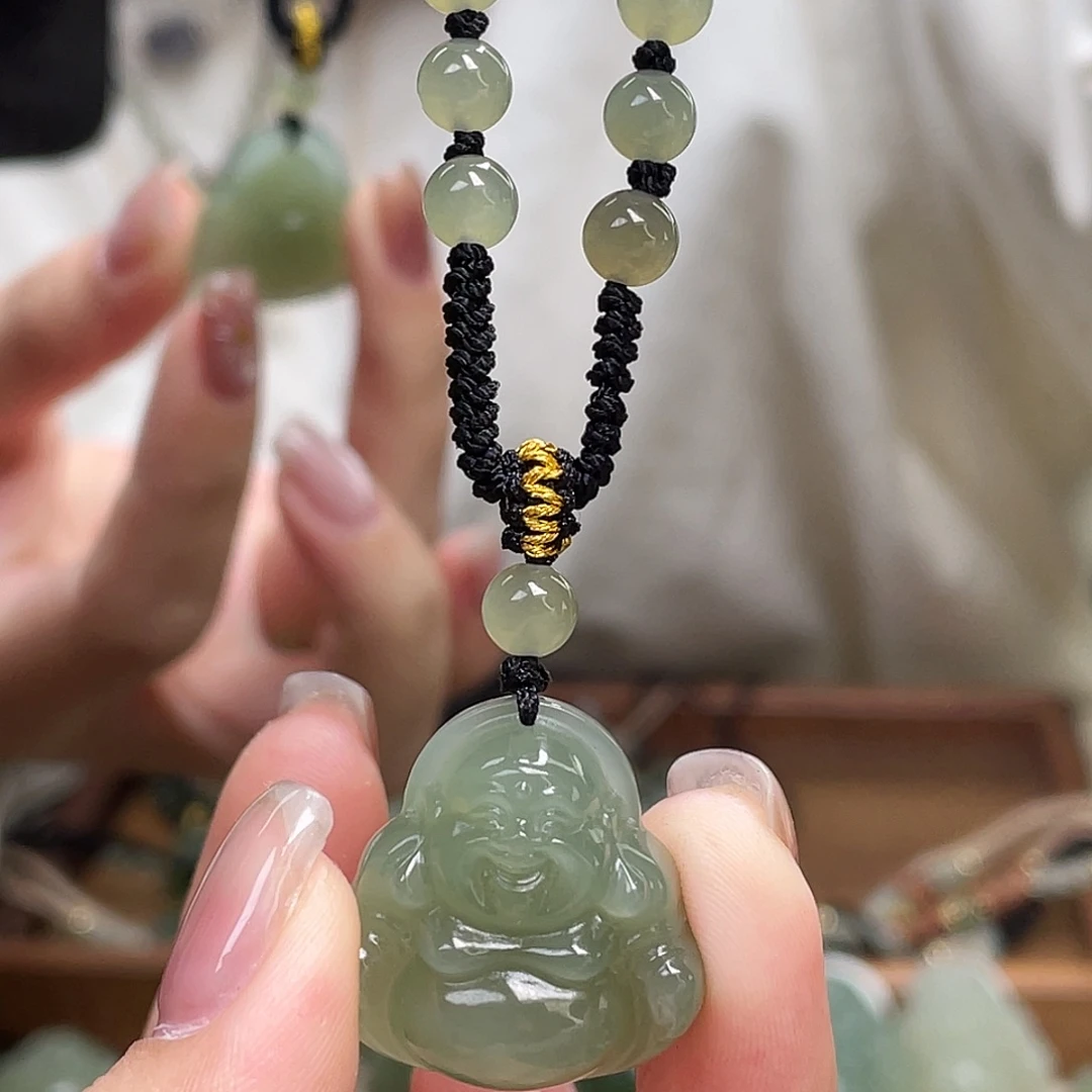 和田玉未镶嵌颈饰25福利佛