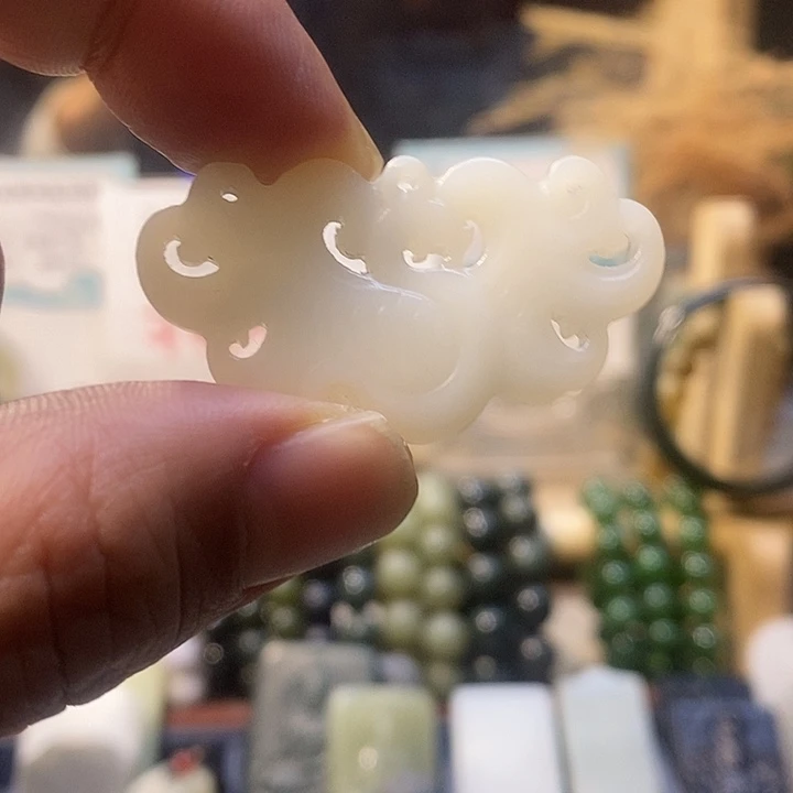 和田玉（糖玉）未镶嵌颈饰