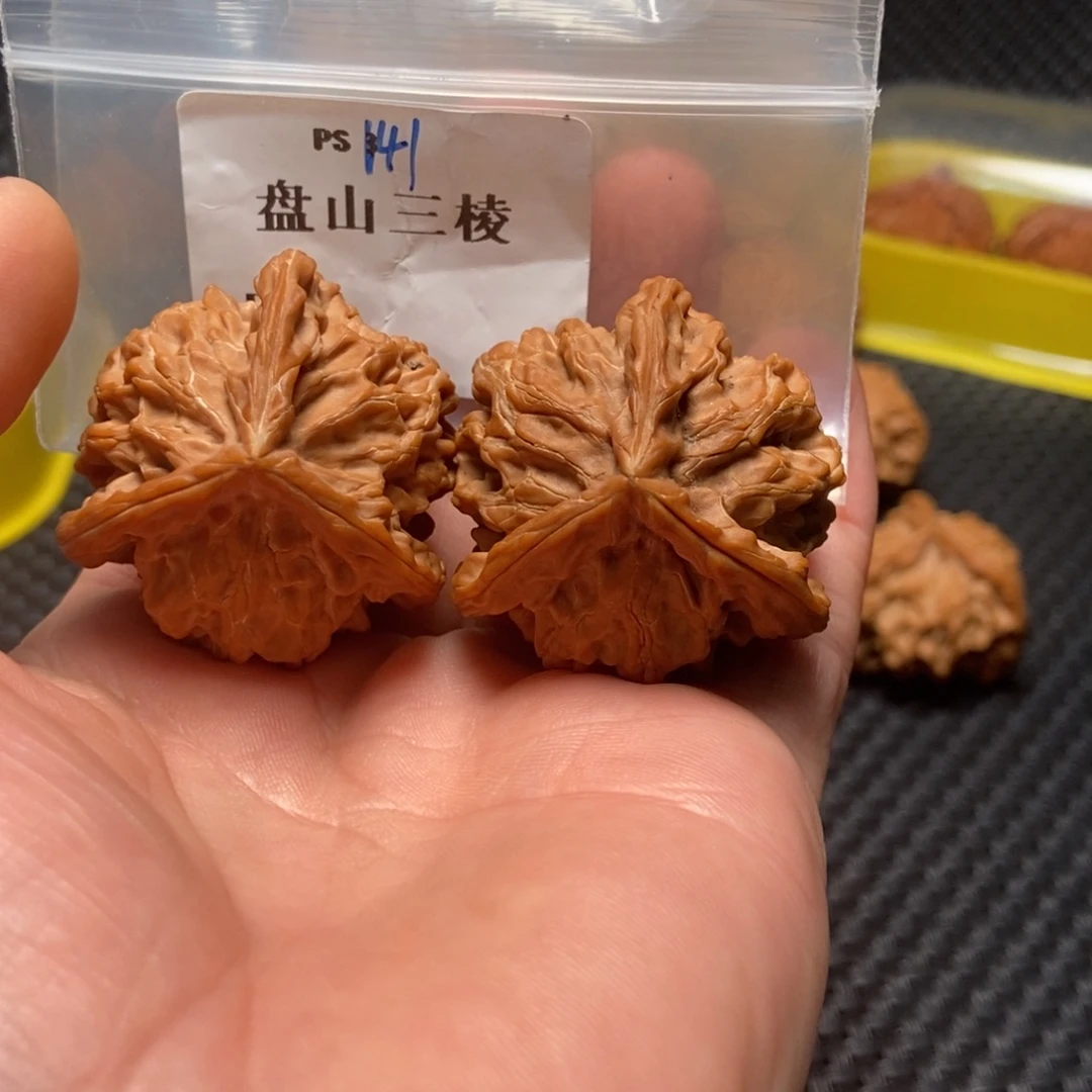 S***n文玩核桃吊坠Ps141盘山39