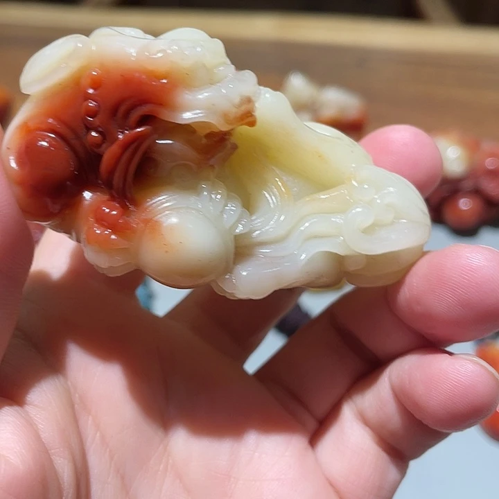 寿山石红运当头芙蓉石