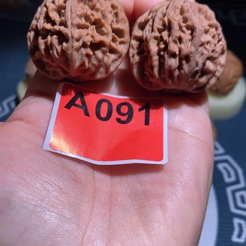 吊坠文玩核桃38龙眼