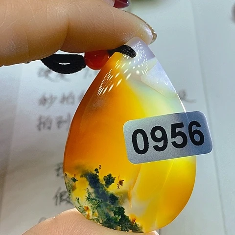 未镶嵌颈饰玛瑙/玉髓冰*