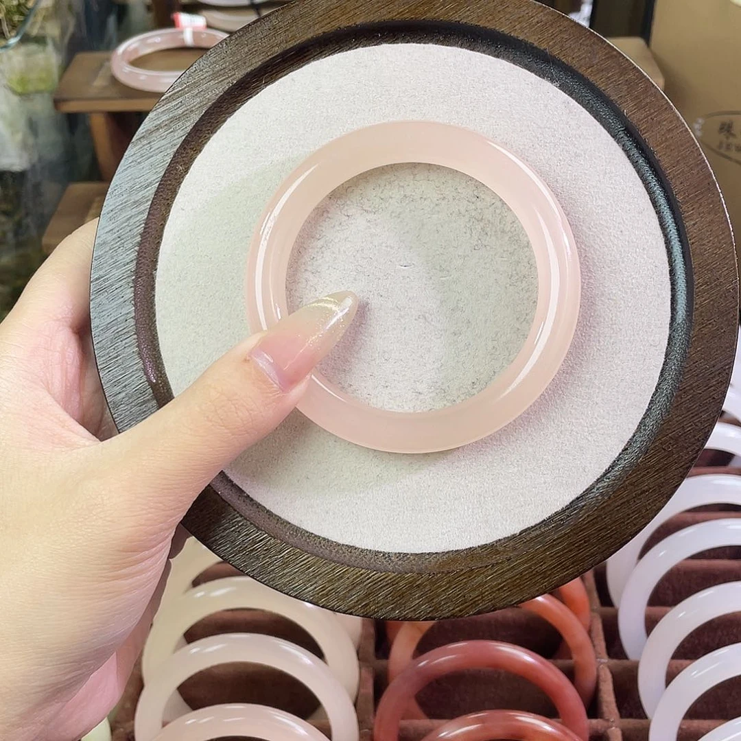 小***～玛瑙/玉髓未镶嵌手镯
