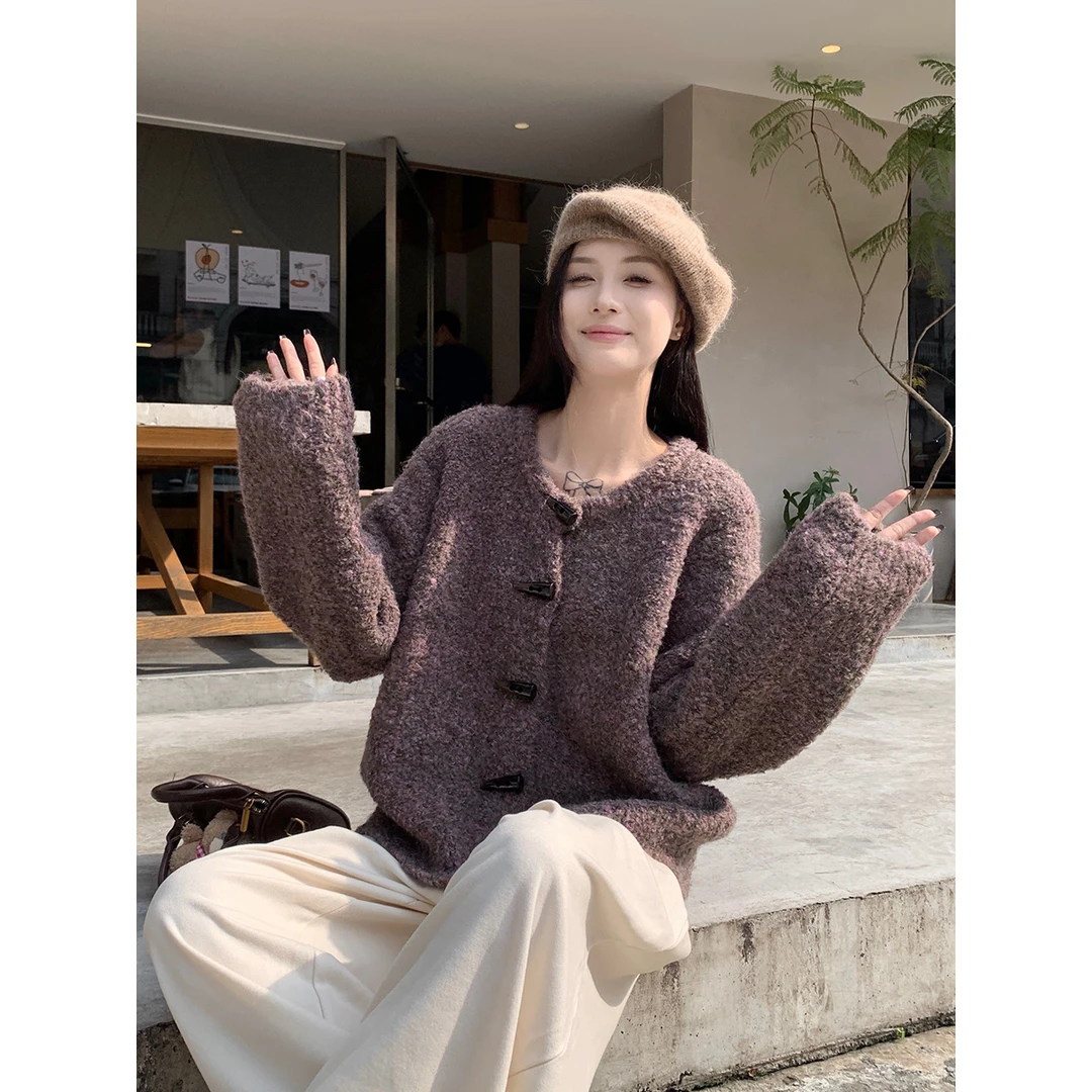 慵懒风松弛感复古针织开衫女秋冬2025新款休闲软糯圈圈牛角扣外套