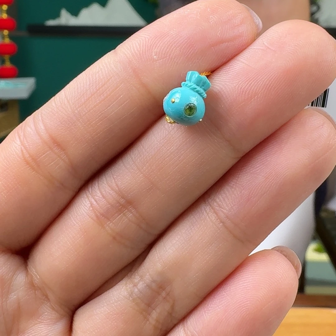 绿松石未镶嵌珠宝奇石