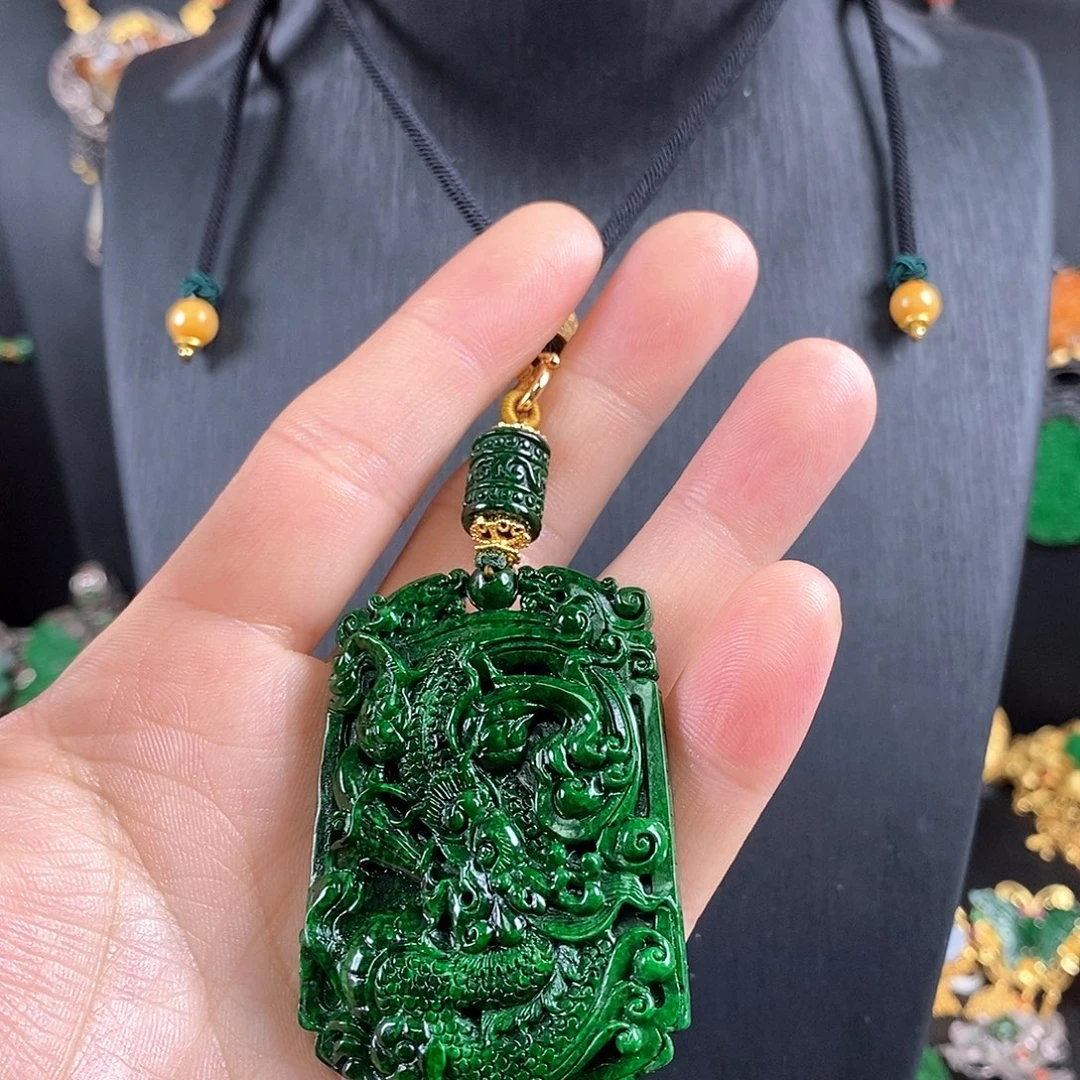 翡翠未镶嵌吊坠(赠链)吊坠
