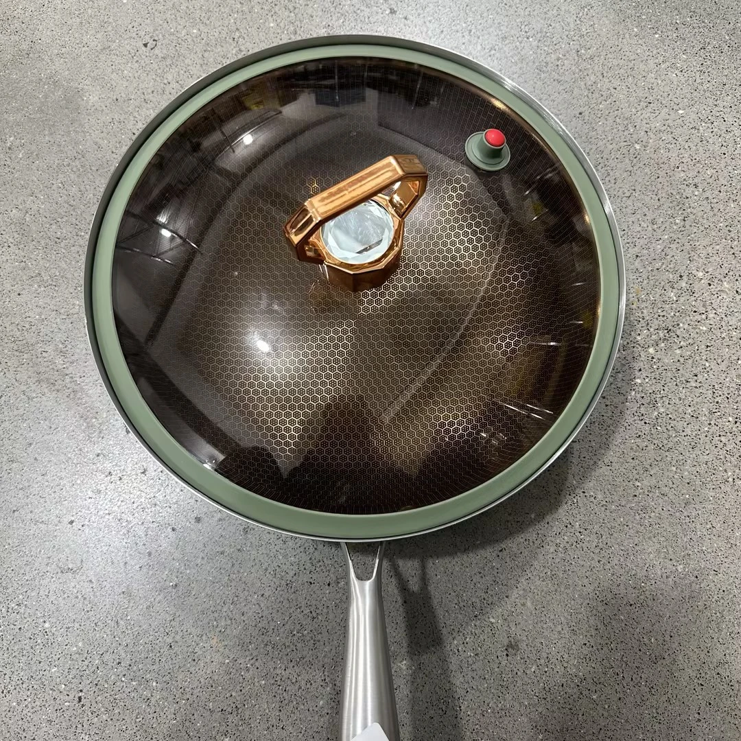 【未来百货专属】蜂窝炒锅w523