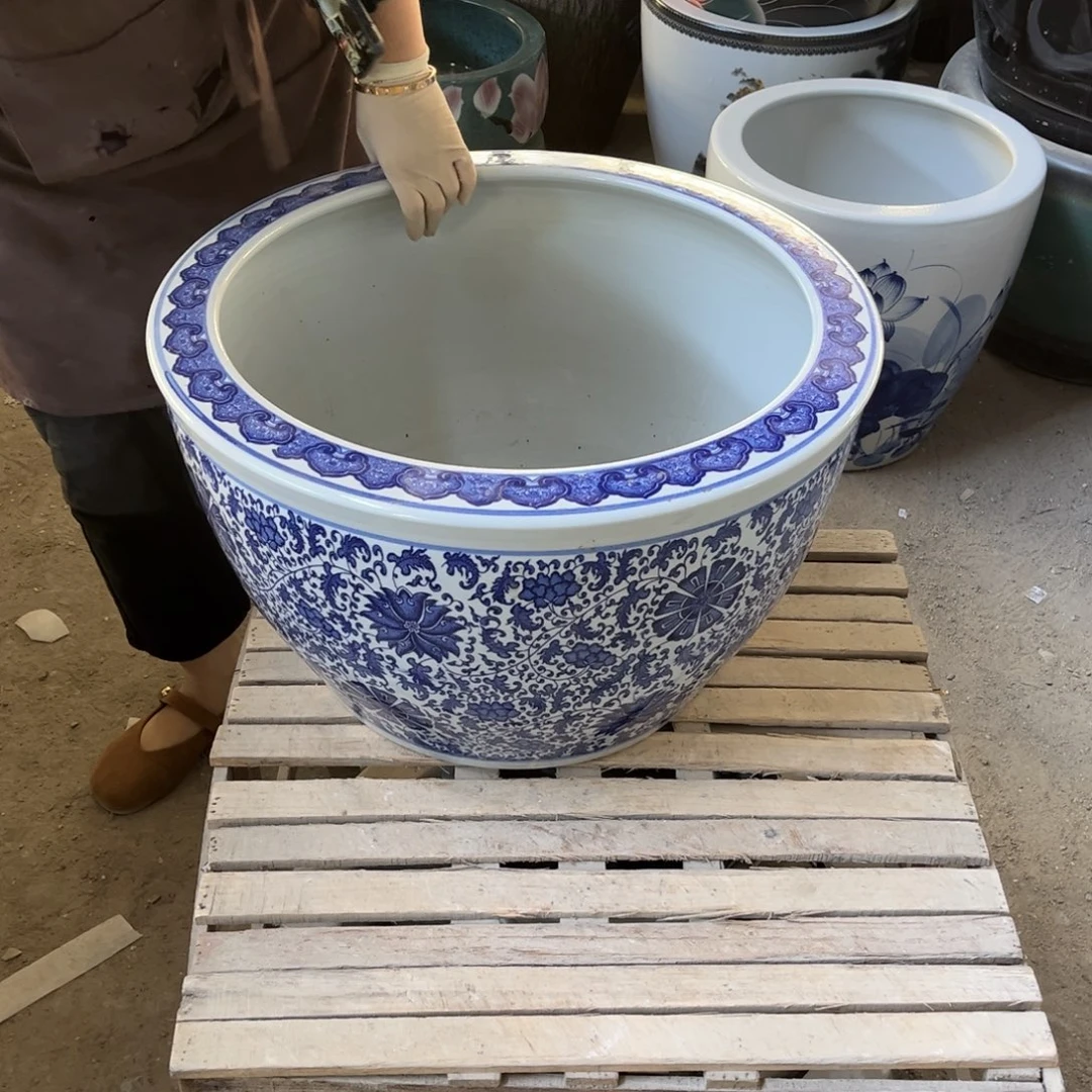 瓷片缠枝莲52.8888888