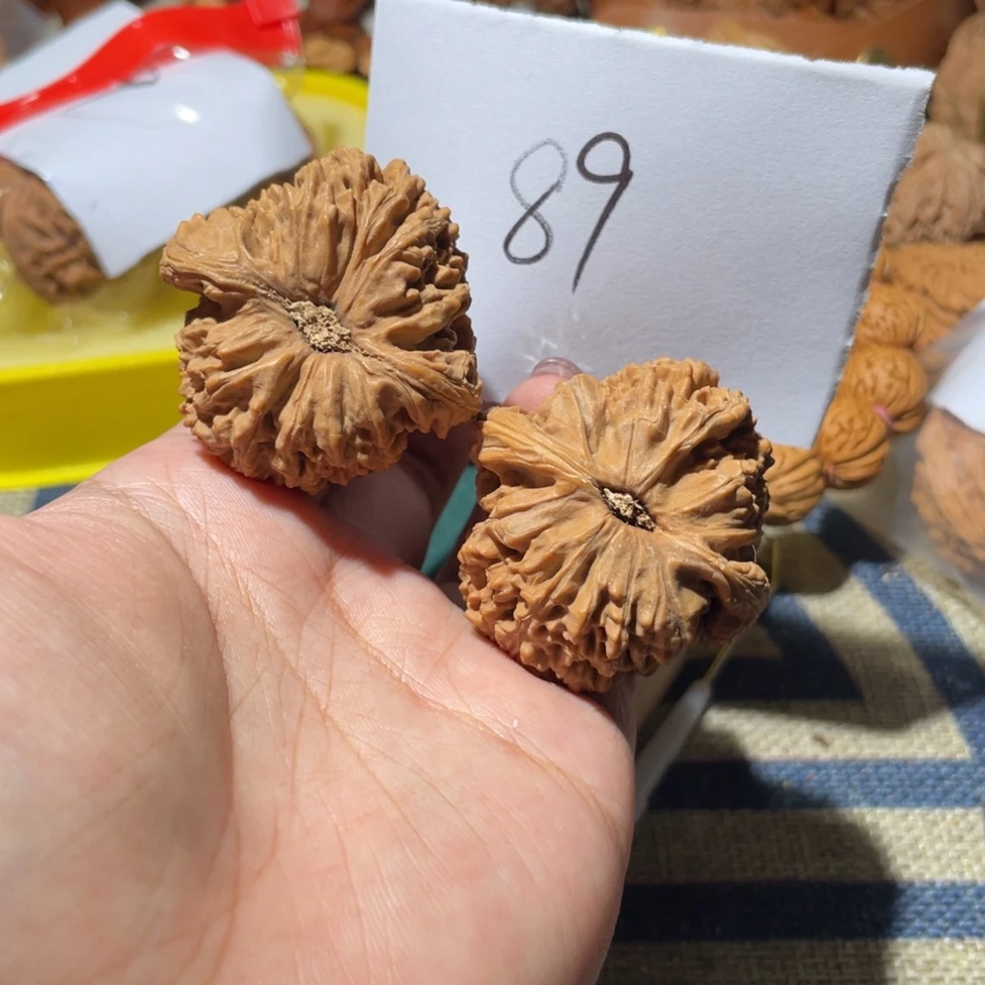 吊坠文玩核桃89号南疆