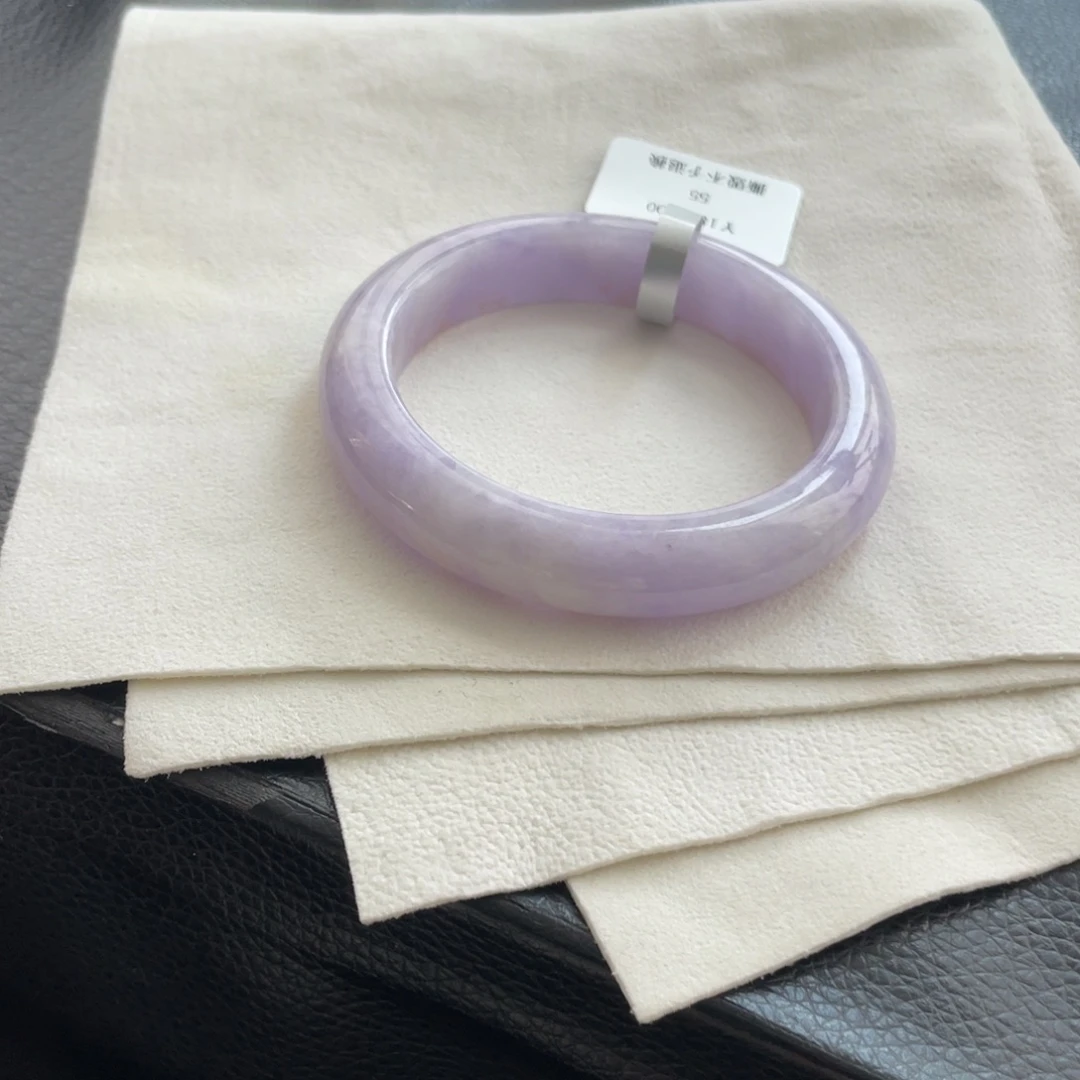 看****翡翠未镶嵌手镯纹裂