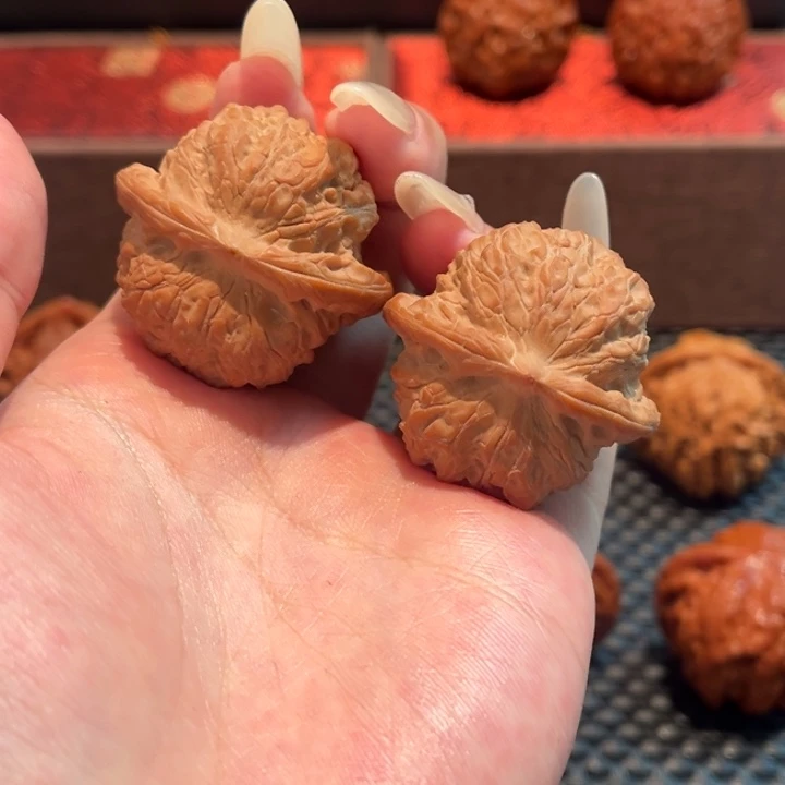 吊坠文玩核桃血麒麟