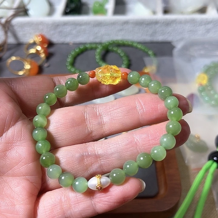 和田玉颈饰未镶嵌g**d