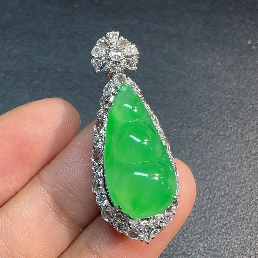 翡翠18K金镶嵌吊坠(不含链)福豆