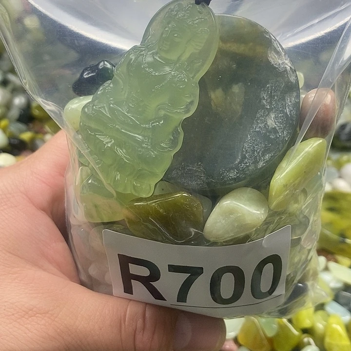 岫玉未镶嵌鱼缸石