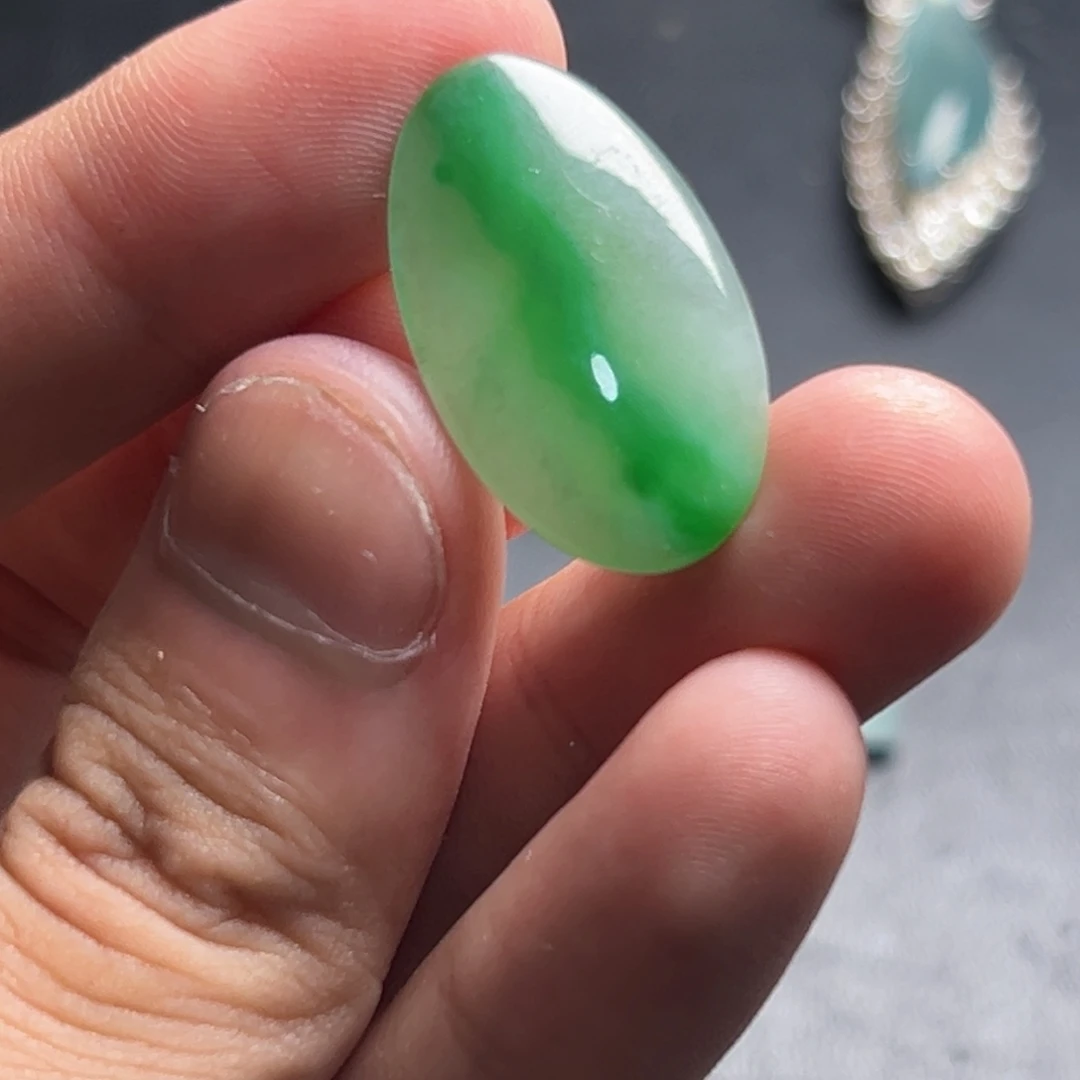 好***碗定制翡翠未镶嵌冰种一线天冰阳绿无事牌