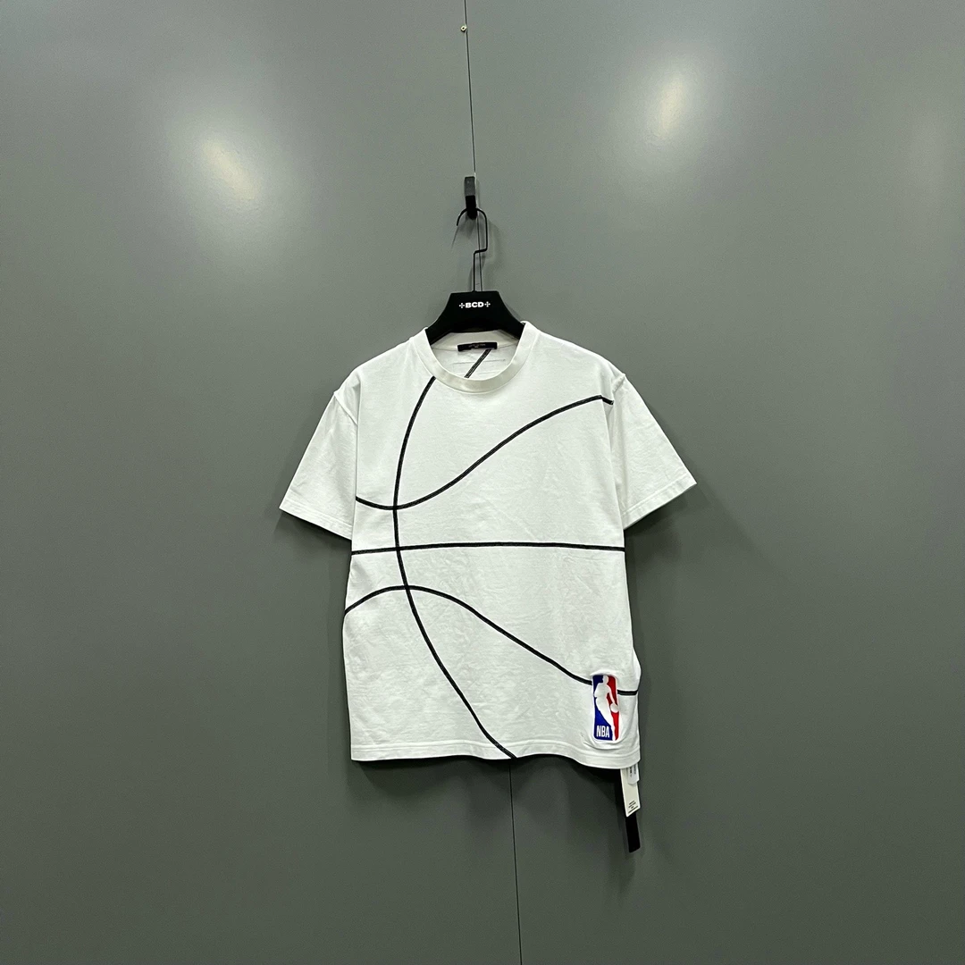 95新 LouisVuitton/路易威登 NBA篮球纹路短袖 L码/bc018435