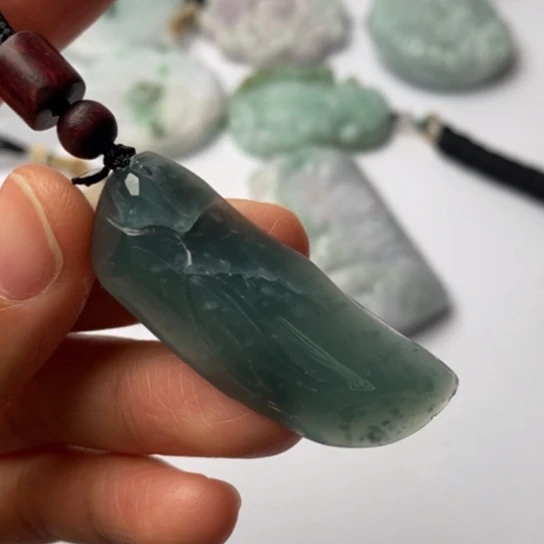 翡翠未镶嵌挂件翡翠