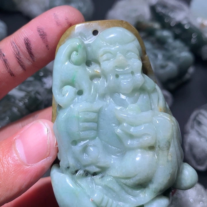翡翠未镶嵌颈饰保真天然a货翡翠