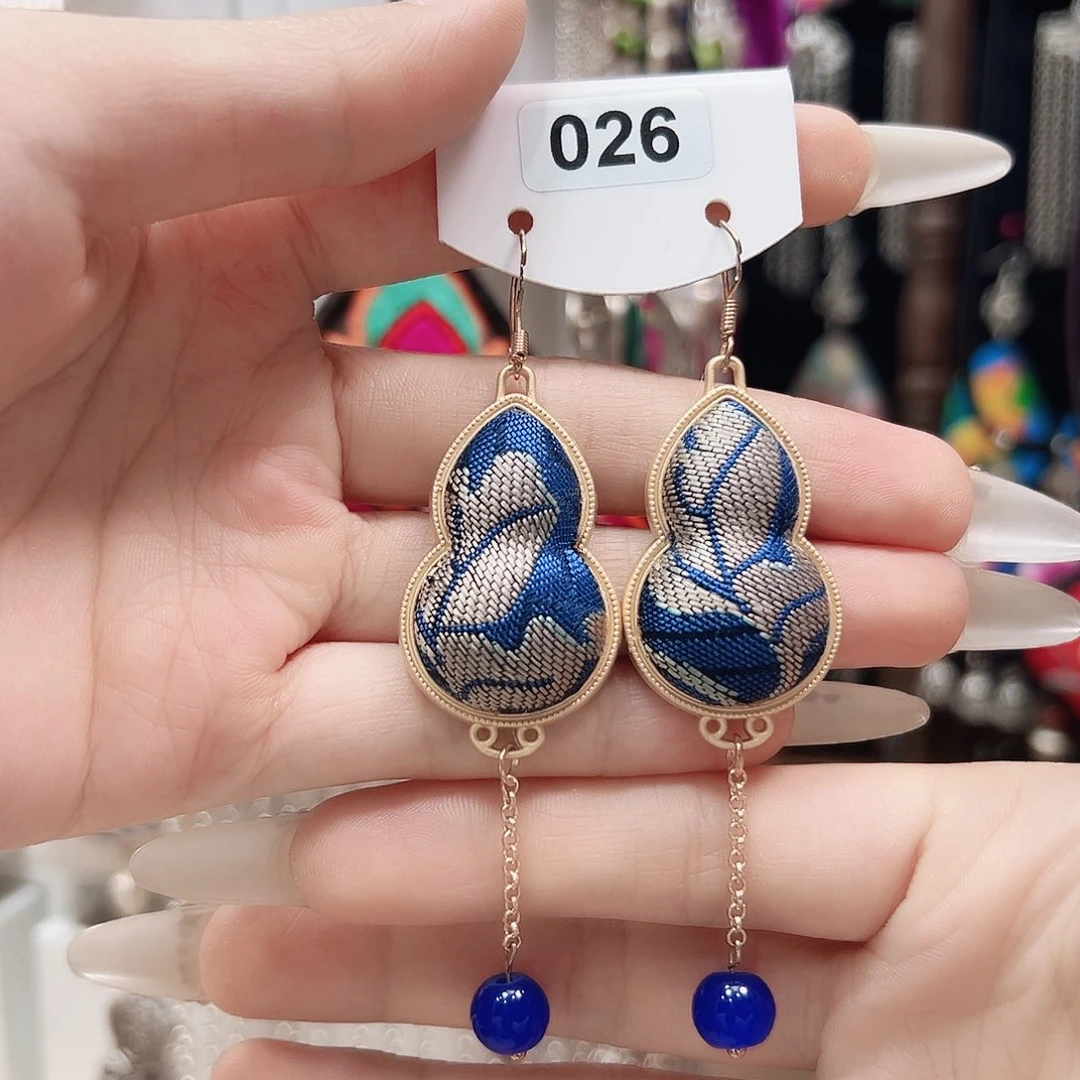 手串/手链核桃刺绣耳环