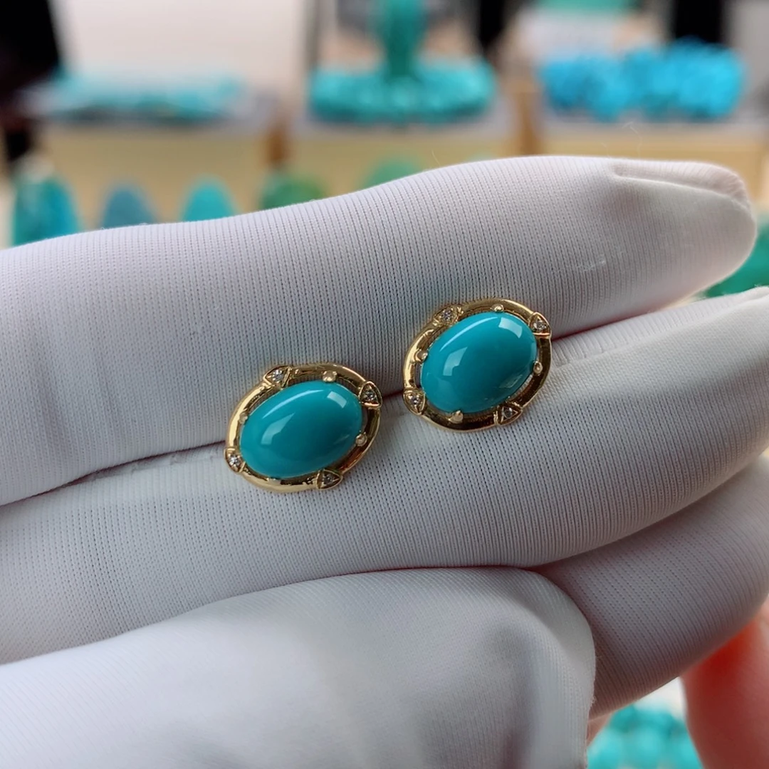 绿松石18K金镶嵌挂件