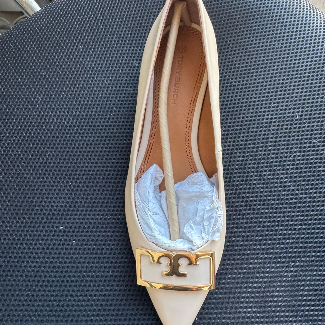 99新 TORY BURCH/汤丽柏琦 tb裸色平底6码