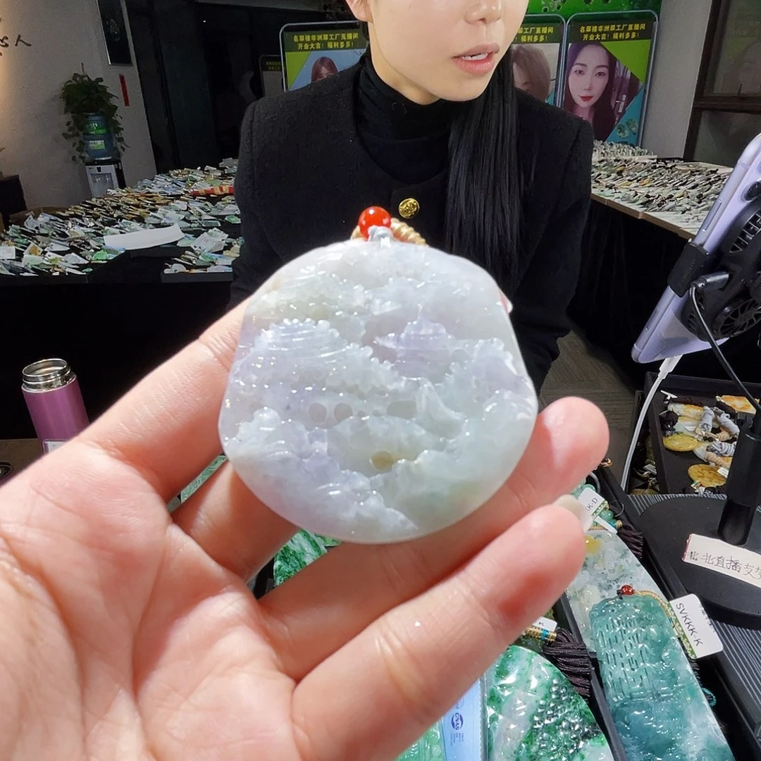 颈饰未镶嵌翡翠一