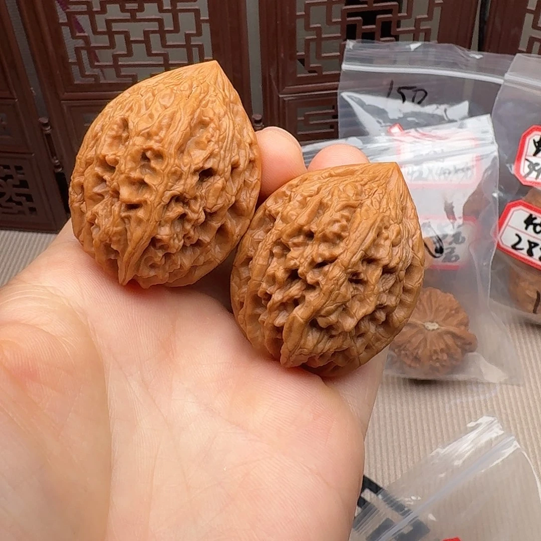 把件文玩核桃大沽石